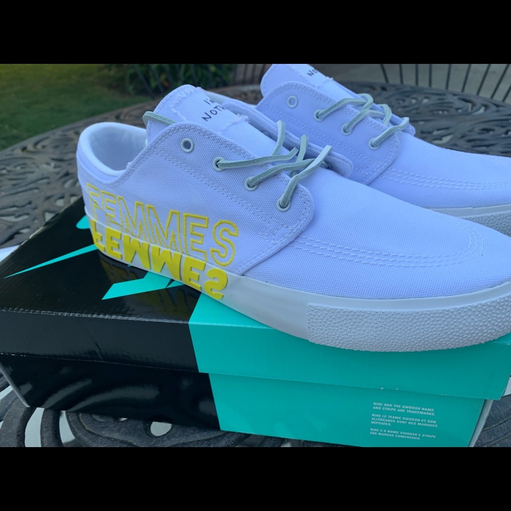 Nike Sb janoski “violent femmes”